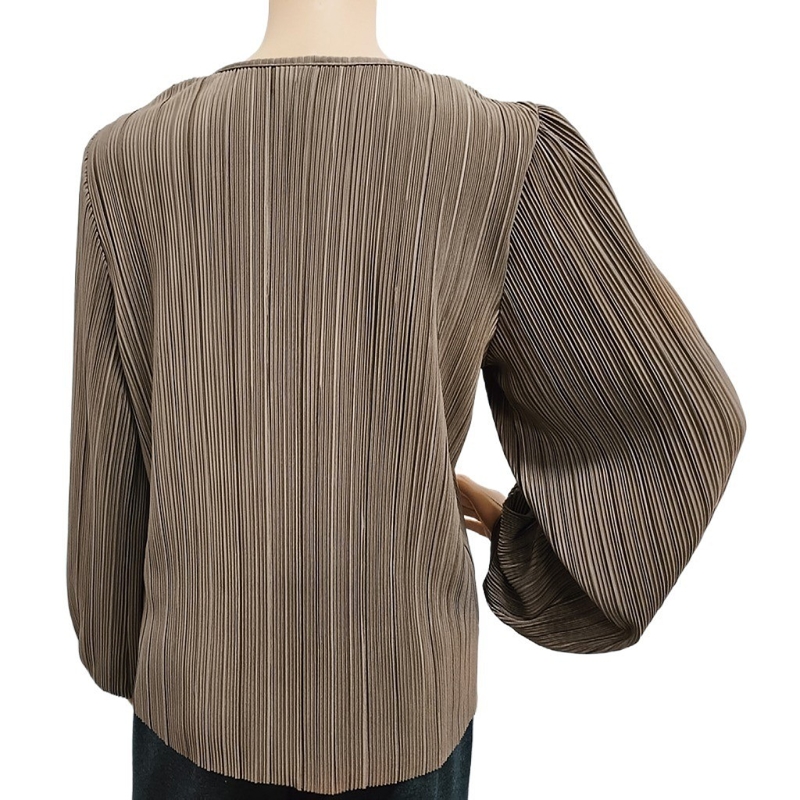 Custom Puff Sleeve Women Shirts in Beautiful Crepe Fabric Style for Fashionable Look